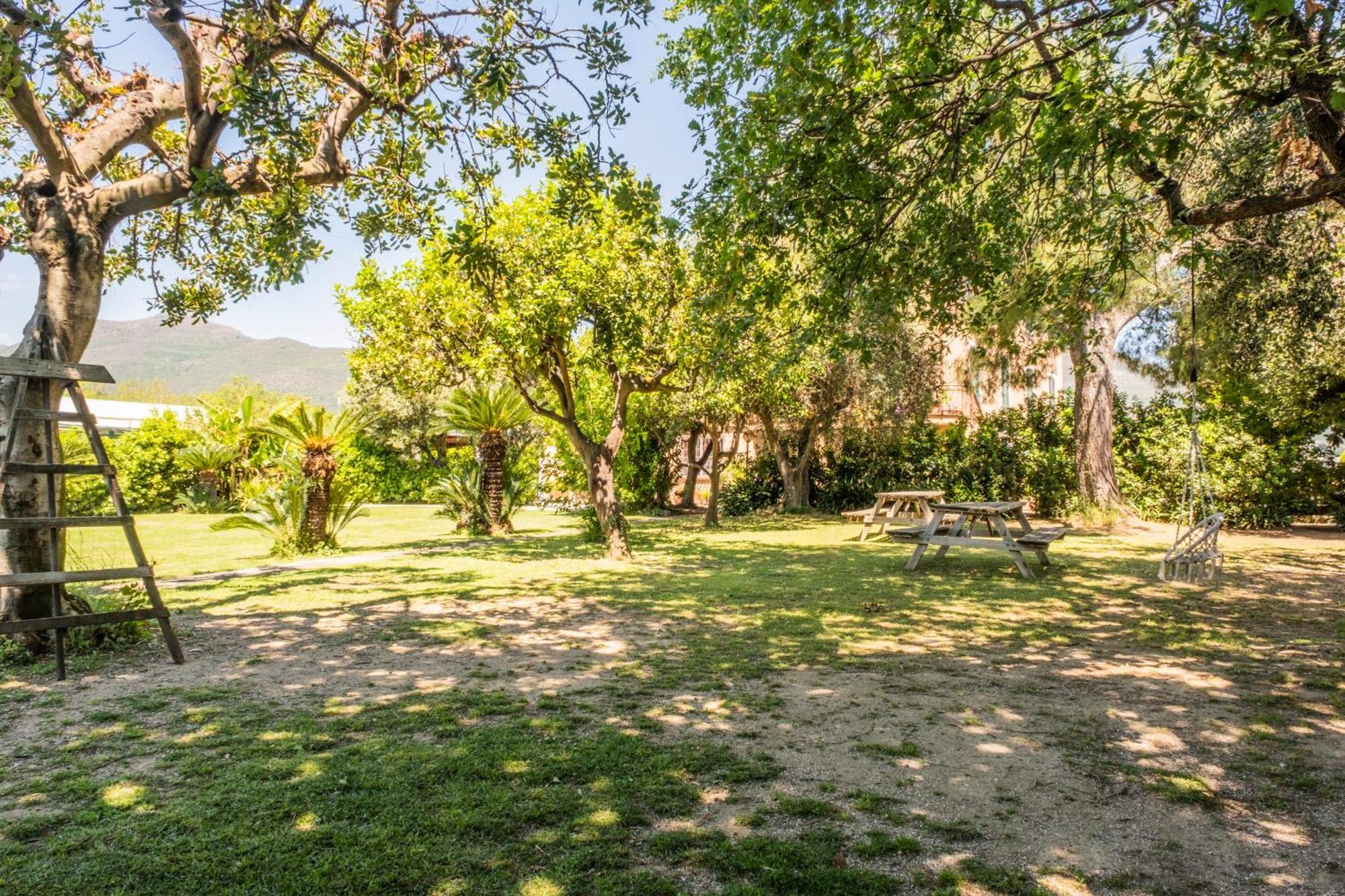 Agriturismo Giorgi Appartamenti In Riviera Ligure Альбенга Экстерьер фото