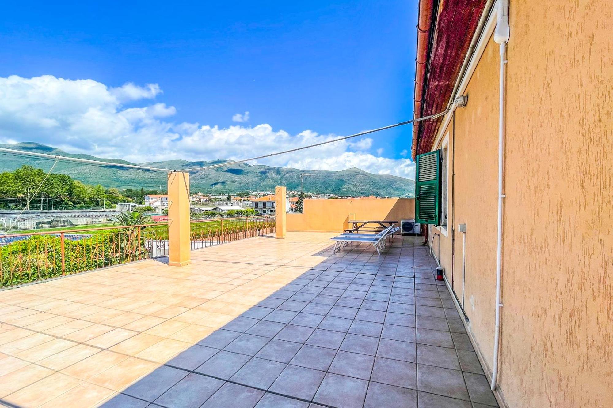 Agriturismo Giorgi Appartamenti In Riviera Ligure Альбенга Экстерьер фото